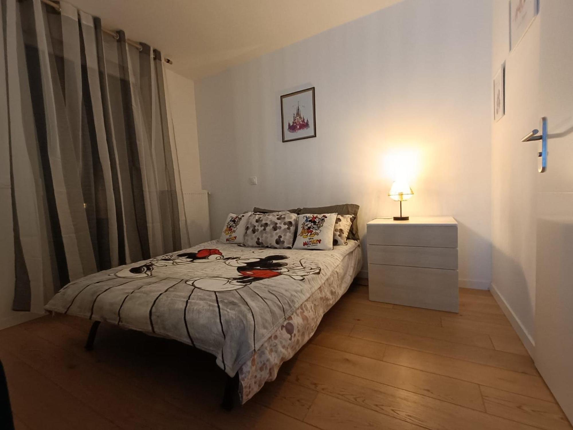 Disney - Paris 5 Min De Disney - Pk Prive Gratuit - 4 Personnes - Terrasse Jardin Шеси Екстериор снимка