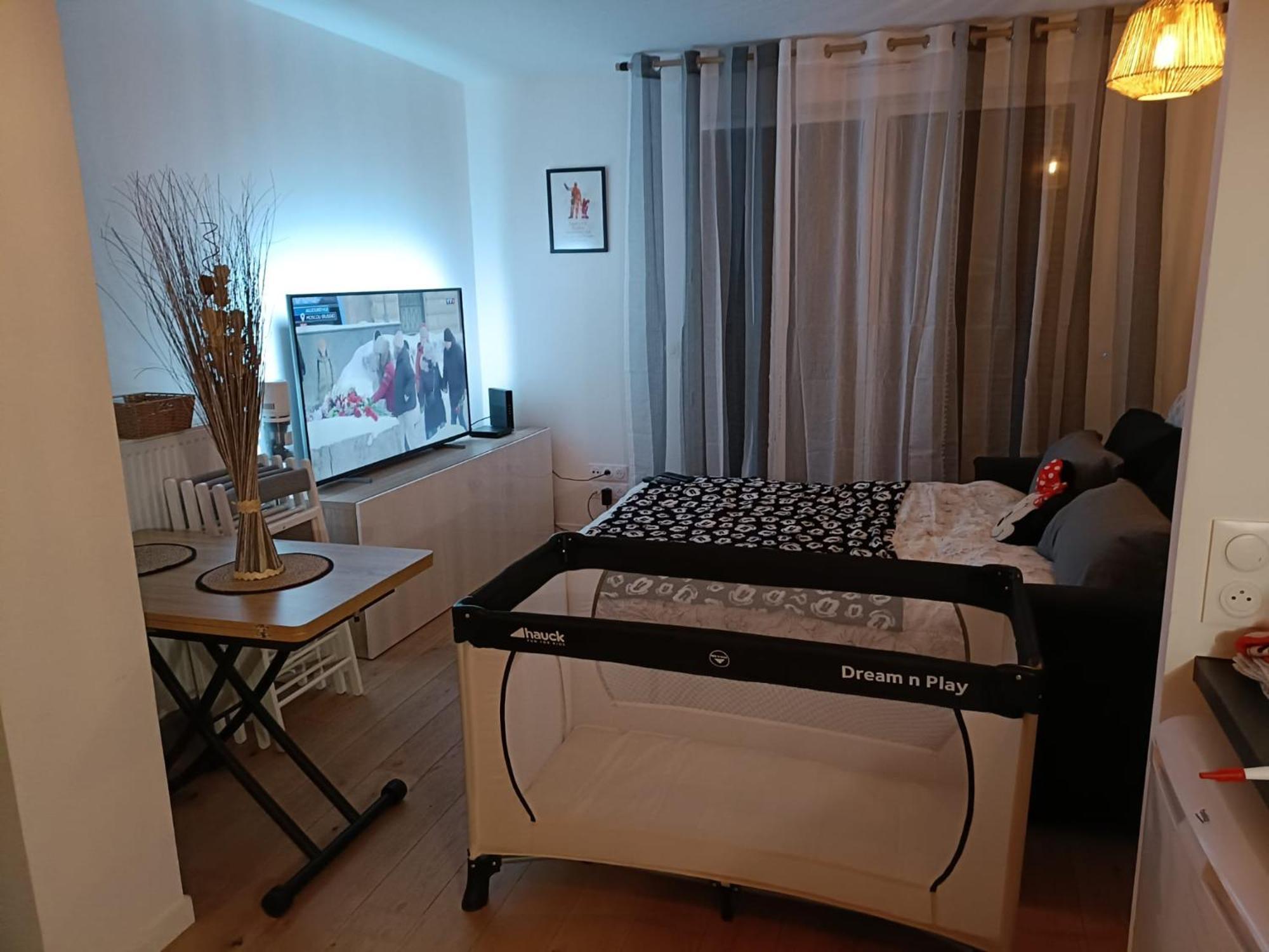 Disney - Paris 5 Min De Disney - Pk Prive Gratuit - 4 Personnes - Terrasse Jardin Шеси Екстериор снимка